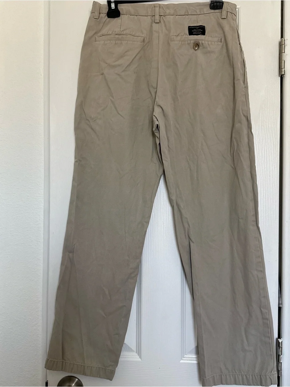 Banana Republic Khaki Straight-Leg Chinos - Light Taupe size 30/30